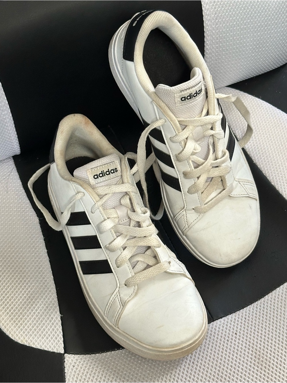 Adidas Grand Court